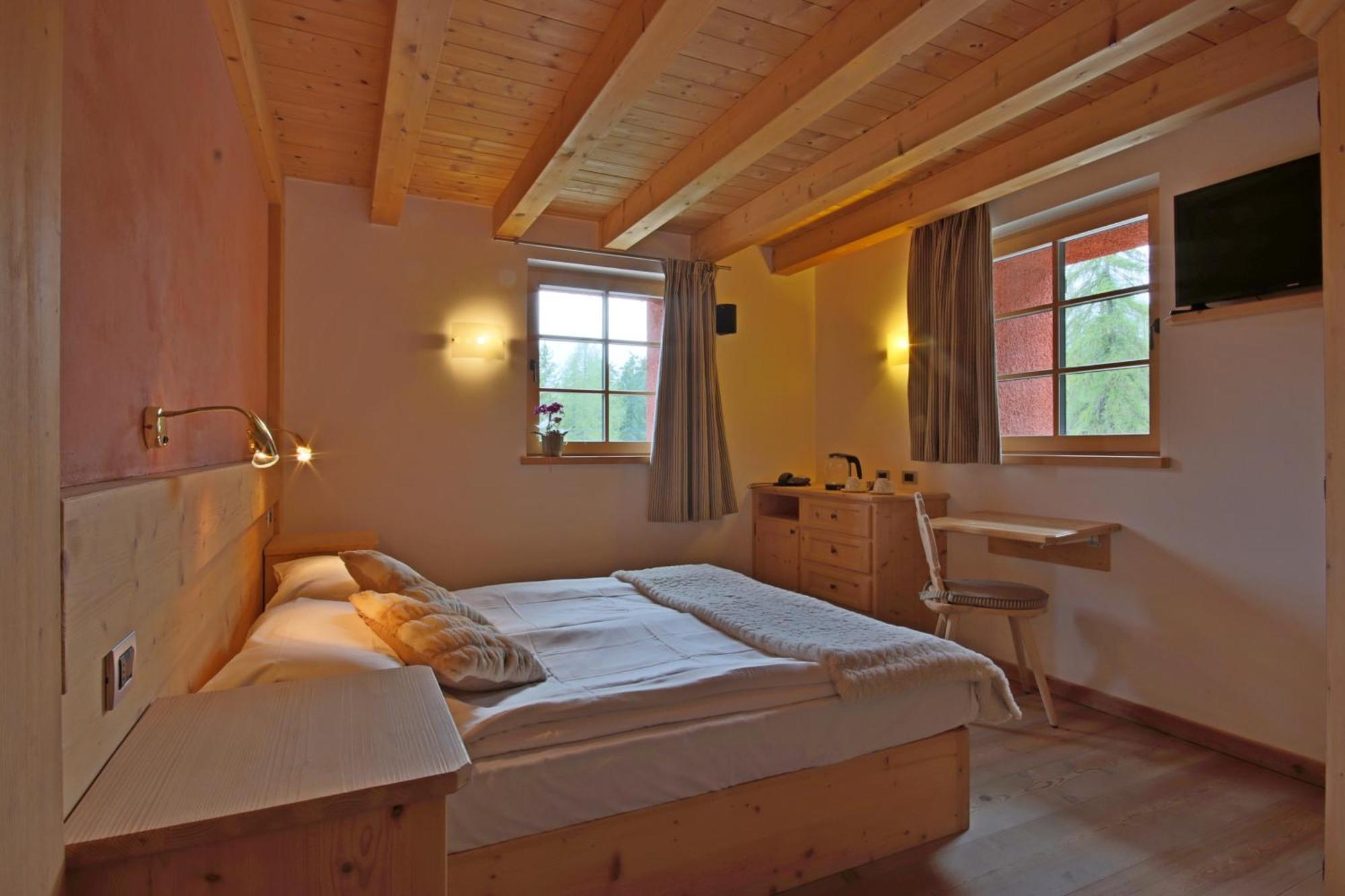Ciasa Vervei Cortina d'Ampezzo Exterior photo